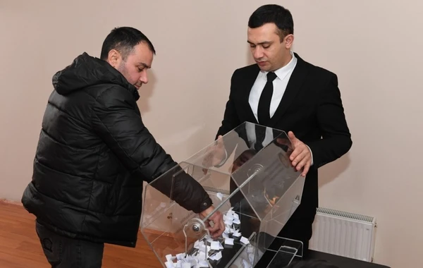 Füzuli şəhərinə köçürüləcək ailələr arasında püşkatma keçirilib