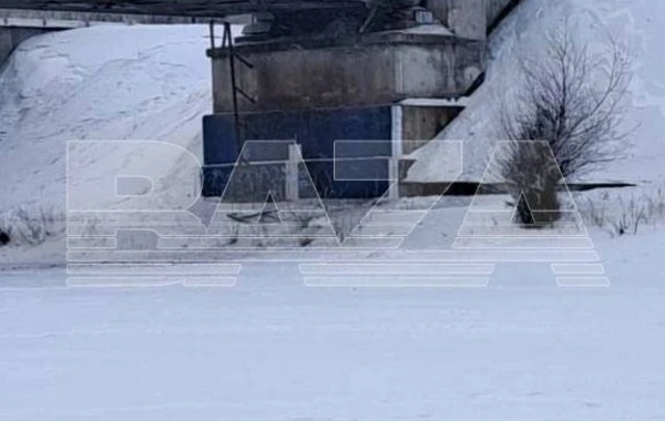 Rusiyada dəmir yolu körpüsündə partlayış olub - FOTO