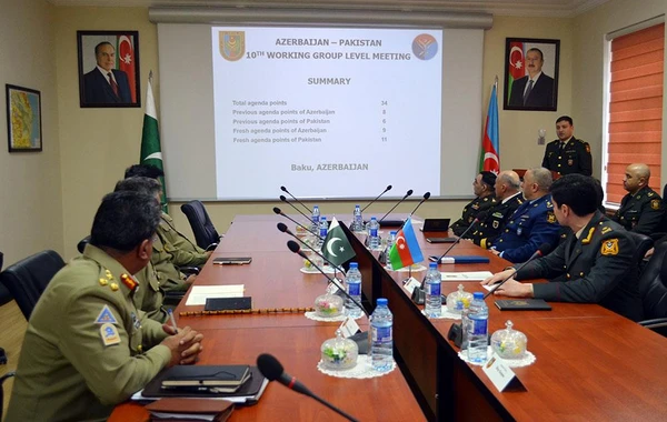 Azərbaycan və Pakistan hərbçiləri birgə təlimlərin keçirilməsi barədə müzakirələr aparıb - FOTO