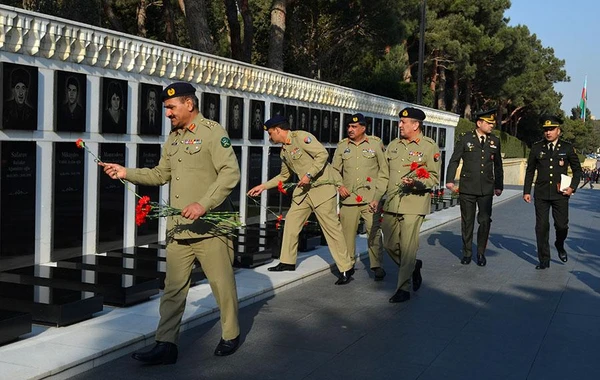 Azərbaycan və Pakistan generalları görüşdülər - FOTO