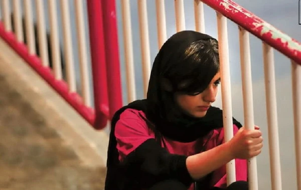 İranda qadınlara qarşı repressiyalarla bağlı hesabat yayılıb - FOTO