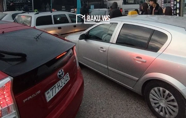 Bakıda marşrut avtobusları qəzaya düşdü - FOTO/VİDEO