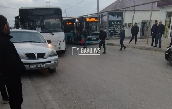 Bakıda marşrut avtobusları qəzaya düşdü - FOTO/VİDEO