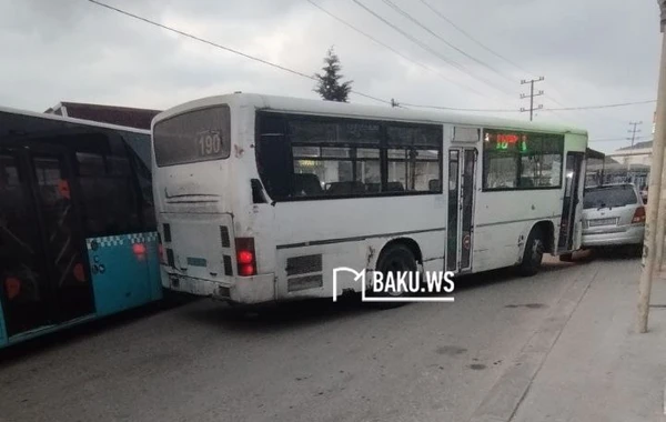 Bakıda marşrut avtobusları qəzaya düşdü - FOTO/VİDEO