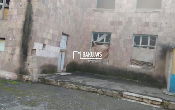Uçuq-sökük sinif otaqları, xarabalığa çevrilmiş məktəb - FOTO\VİDEO