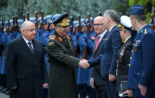 Müdafiə naziri türkiyəli həmkarı ilə görüşüb - YENİLƏNİB - FOTO