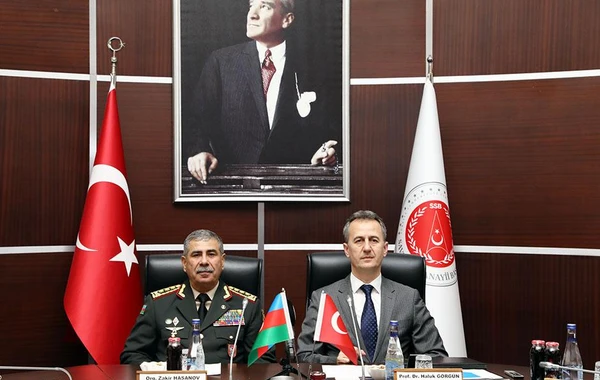 Azərbaycanla Türkiyə arasında hərbi-texniki sahədə əməkdaşlığın inkişaf perspektivləri müzakirə olunub - FOTO