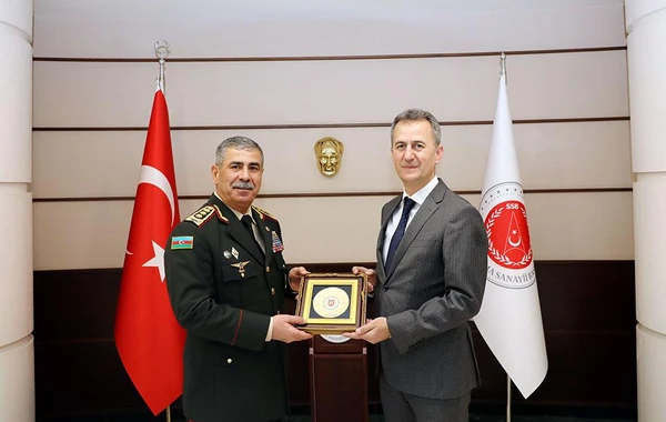 Azərbaycanla Türkiyə arasında hərbi-texniki sahədə əməkdaşlığın inkişaf perspektivləri müzakirə olunub - FOTO