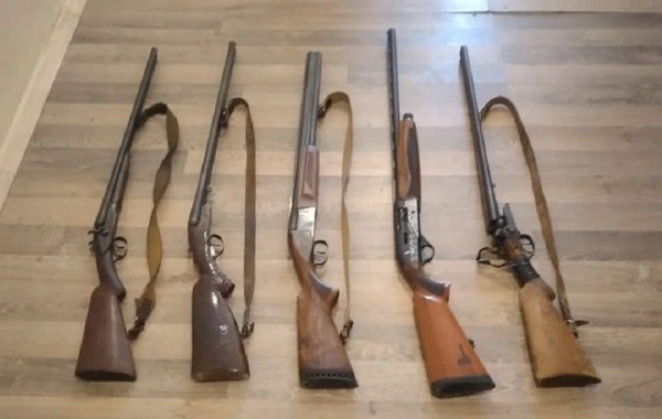Xankəndidə orta məktəbdən silah və sursatlar aşkarlanıb