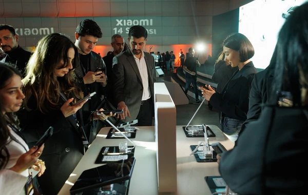 Azərbaycanda yeni Xiaomi 14 smartfonunun satışına start verildi: İlk alıcılar onu endirimlə ala bilərlər - FOTO