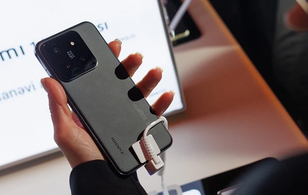 Azərbaycanda yeni Xiaomi 14 smartfonunun satışına start verildi: İlk alıcılar onu endirimlə ala bilərlər - FOTO