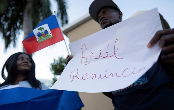Haitidə Prezident sarayına hücum olub, şiddətli döyüşlər baş verib - FOTO