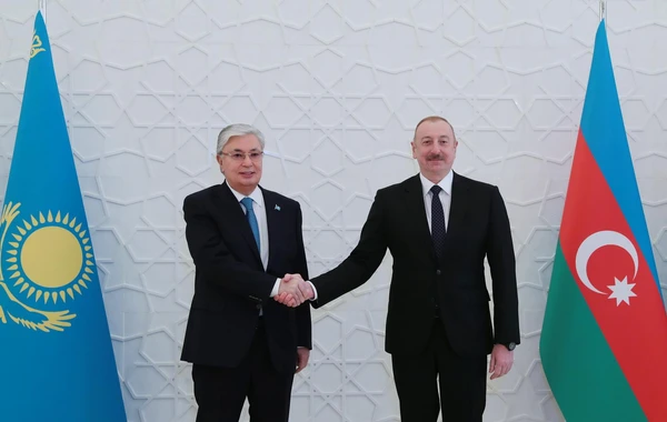 Qazaxıstan Prezidenti Kasım-Jomart Tokayevin rəsmi qarşılanma mərasimi olub - YENİLƏNİB - FOTO