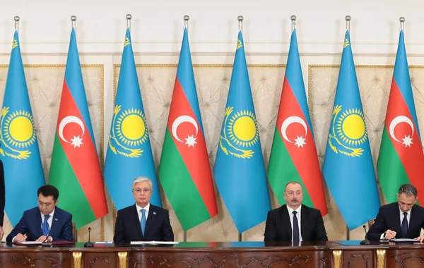 Azərbaycan-Qazaxıstan sənədlərinin imzalanması mərasimi olub - YENİLƏNİB - FOTO
