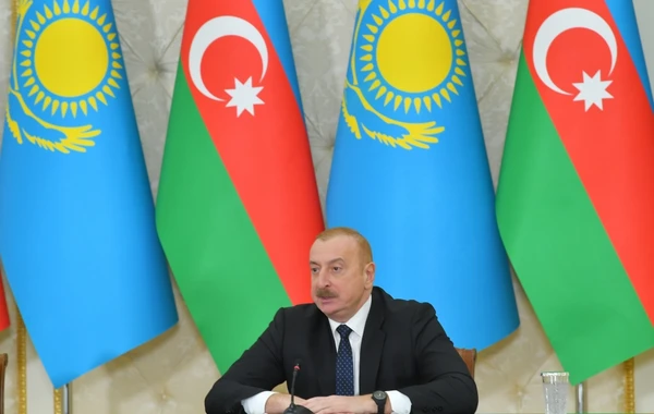 Президенты Азербайджана и Казахстана выступили с заявлениями для прессы - ФОТО