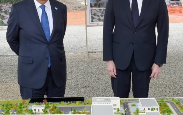 Azərbaycan və Qazaxıstan prezidentləri Füzulidə inşa ediləcək xəstəxananın layihəsi ilə tanış olublar - YENİLƏNİB - FOTO