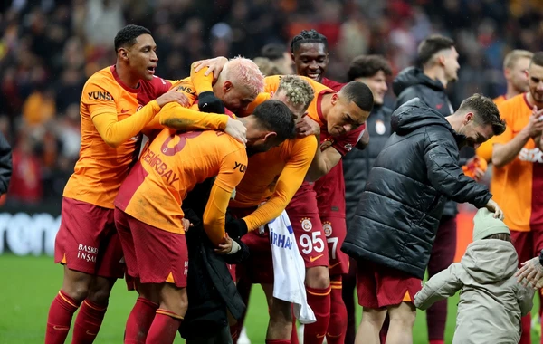 "Qalatasaray"da ayrılıq: Ulduz futbolçu gedir