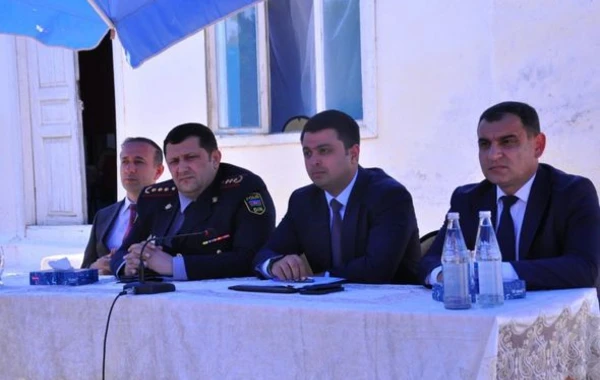 Azərbaycanda polis rəisi işdən çıxarıldı - FOTO