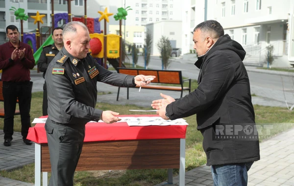 Группе военнослужащих ВС Азербайджана предоставлены новые квартиры - ФОТО