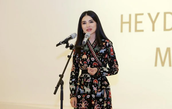 Мехрибан Алиева приняла участие в открытии выставки, посвященной Узбекистану - ФОТО