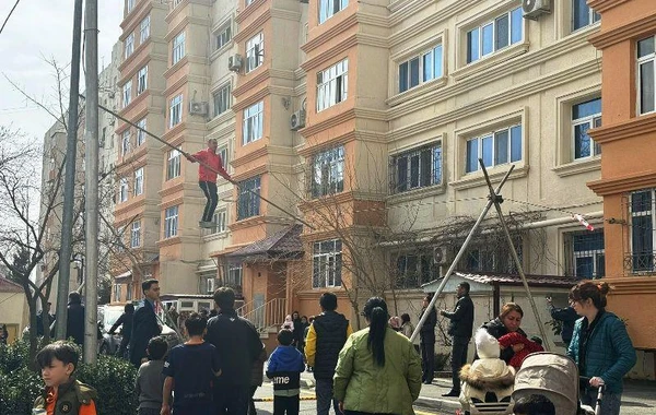 В бакинских дворах организованы празднества по случаю Новруза - ФОТО