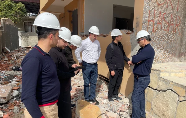 FHN-in bir qrup əməkdaşı Hatayda zəlzələnin fəsadları ilə tanış olublar - FOTO