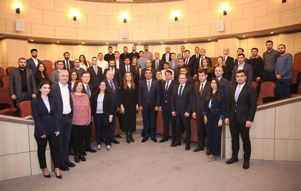 SOCAR-da “Liderlik Akademiyası” konsepti üzrə təlimlərə start verilib - FOTO