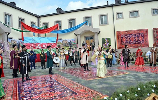 Azərbaycan Ordusu Novruz bayramını qeyd edib - FOTO/VİDEO