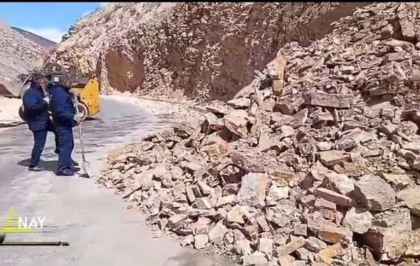 Naxçıvanda avtomobil yolunda uçqun olub - FOTO/VİDEO
