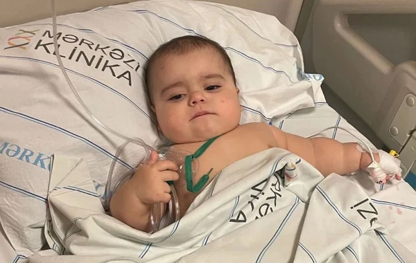 Bacısının plastik dırnağı 6 aylıq körpəni xəstəxanalıq etdi - FOTO