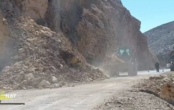 Naxçıvanda uçma təhlükəsi olan qaya parçası partladılıb - FOTO