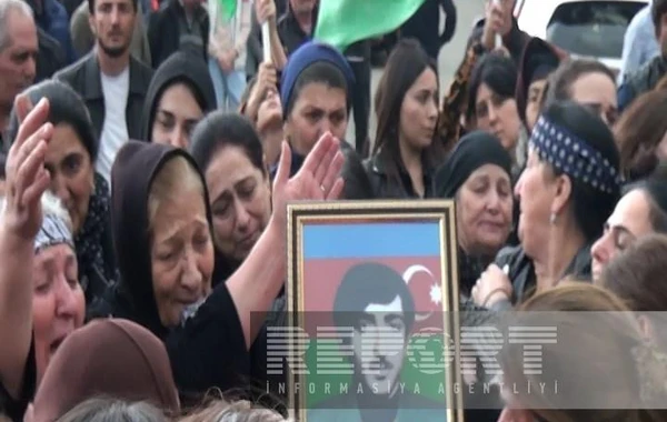 Xocalıda qalıqları aşkarlanan iki nəfərlə vida mərasimi keçirilib - FOTO