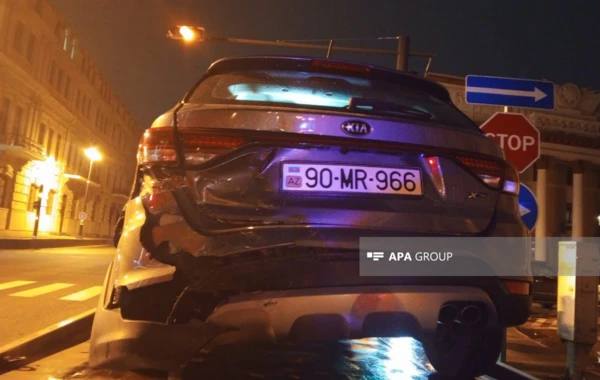 Bakıda “TikTok”er qadınlar qəzada xəsarət aldılar - FOTO