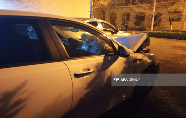 Bakıda “TikTok”er qadınlar qəzada xəsarət aldılar - FOTO