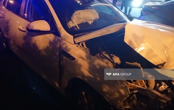 Bakıda “TikTok”er qadınlar qəzada xəsarət aldılar - FOTO