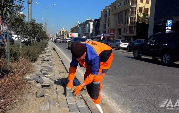 Bakının Əhməd Rəcəbli küçəsi təmir olunur - FOTO