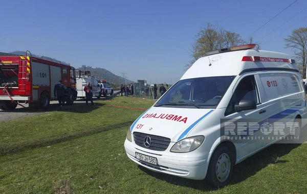 Lənkəranda yük maşını traktorla toqquşub, 3 nəfər xəsarət alıb - FOTO