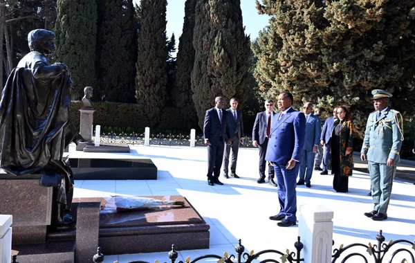 Konqo Respublikasının Prezidenti Ulu Öndər Heydər Əliyevin xatirəsini anıb - FOTO