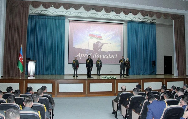 Aprel döyüşlərinin səkkizinci ildönümü ilə əlaqədar tədbirlər keçirilib - FOTO