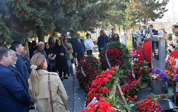 Aprel döyüşlərinin səkkizinci ildönümü ilə əlaqədar tədbirlər keçirilib - FOTO