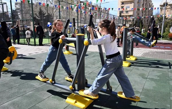 IDEA paytaxtın Sabunçu rayonunda yeni “Bizim həyət”in açılışını edib - FOTO