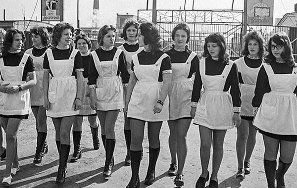 1957-ci ilədək SSRİ-də qızların qısa ətək geyinmələri niyə qadağan idi? - FOTO