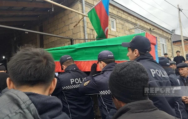 Azərbaycan Ordusunun təlim zamanı həlak olan əsgəri Qubada dəfn olunub - YENİLƏNİB - FOTO
