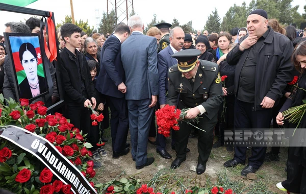 Xocalıda kütləvi məzarlıqda tapılan ər-arvadın qalıqları dəfn edilib - YENİLƏNİB - FOTO