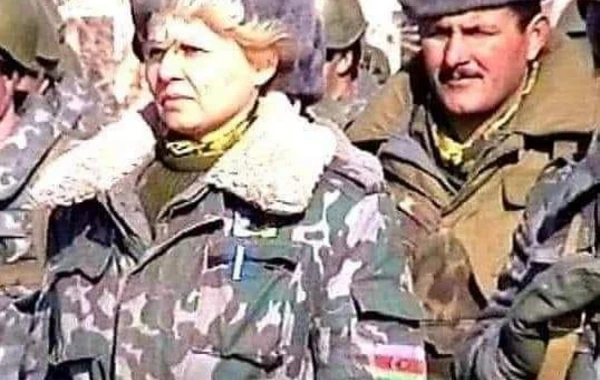Azərbaycanın ilk snayper xanımı, şəhid anası dünyasını dəyişdi - FOTO