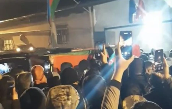 Əsgərimizlə vida mərasimi keçirilir - FOTO