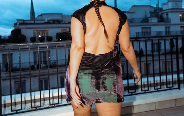 Böyük ölçülü modelin fotoları gündəm oldu - FOTO