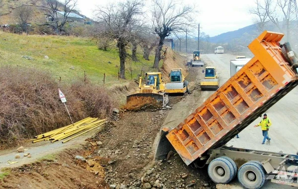 Suqovuşan-Sərsəng su anbarı-Qozlukörpü-Kəlbəcər avtomobil yolunun inşasına başlanılıb - FOTO