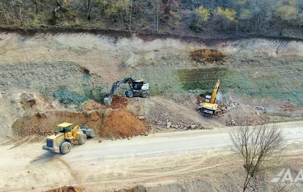 Suqovuşan-Sərsəng su anbarı-Qozlukörpü-Kəlbəcər avtomobil yolunun inşasına başlanılıb - FOTO