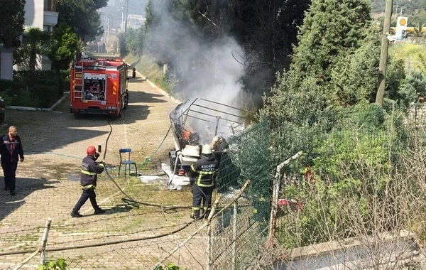 45 min dollarlıq qayıq yanaraq yararsız hala düşüb - FOTO